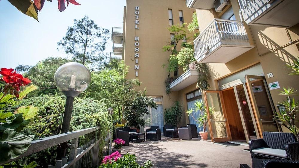Hotel Rossini Tabiano Terme Buitenkant foto