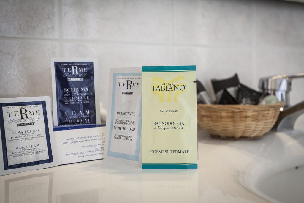 Hotel Rossini Tabiano Terme Buitenkant foto