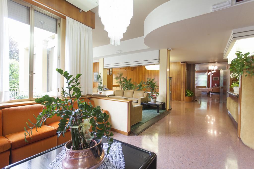Hotel Rossini Tabiano Terme Buitenkant foto